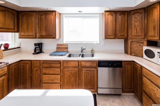 303 N Ridgecrest Dr E, Hyrum, UT 84319 — photo 3