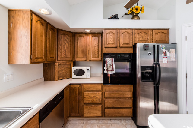 303 N Ridgecrest Dr E, Hyrum, UT 84319 — photo 5