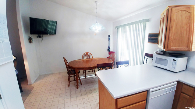 847 W 1350 N, Clinton, UT 84015 — photo 5
