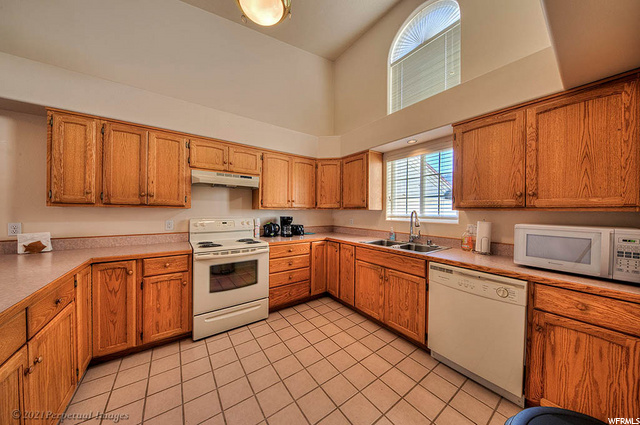 474 N Alberta Ct, Moab, UT 84532 — photo 7