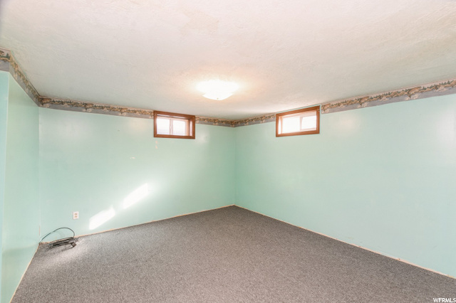 341 N 200 W, Hyrum, UT 84319 — photo 9