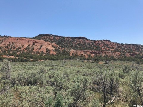 7992 N Indian Trail Rd E, Dry Fork, UT 84078 — photo 3