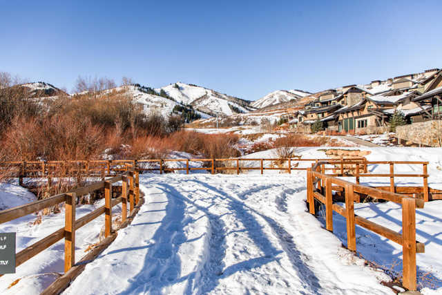 Photo 13 for MLS #1721170 at 4080 N Cooper Ln #235
