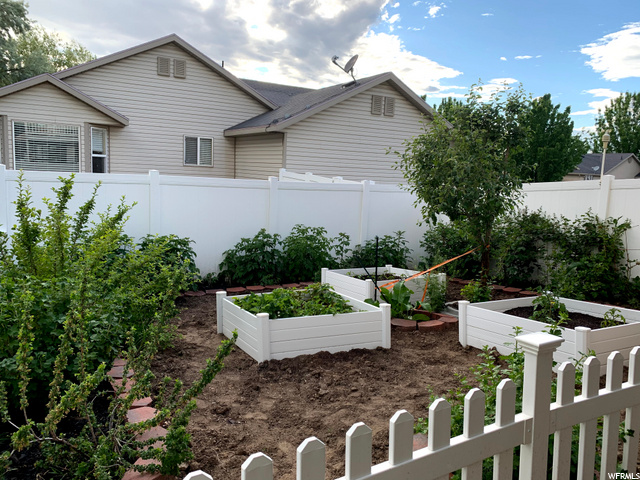 1177 W 1075 N, Clinton, UT 84015 — photo 3