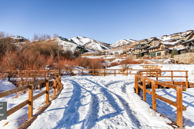 Photo 12 for MLS #1721246 at 4080 N Cooper Ln #201
