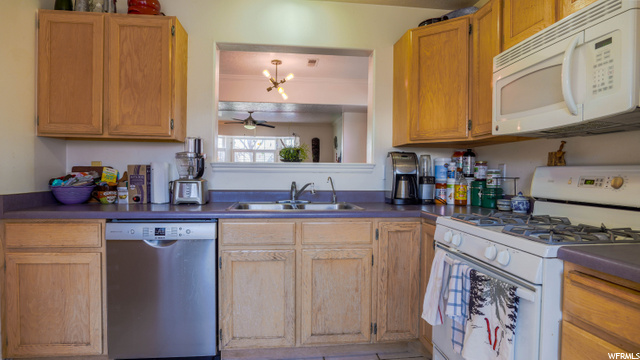 894 E Hamlet Cir N, Midway, UT 84049 — photo 9