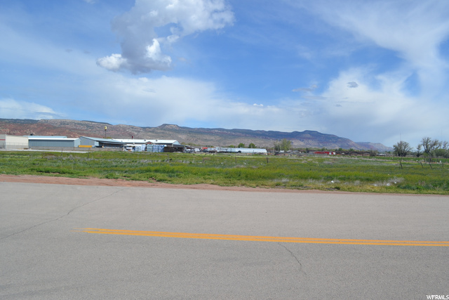39 E 1300 S #2, Richfield, UT 84701 — photo 7