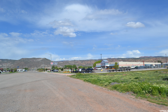 39 E 1300 S #2, Richfield, UT 84701 — photo 4