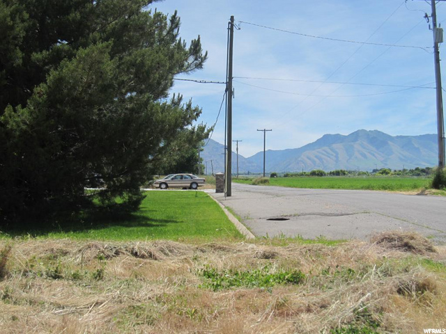 563 E 200 S, Wellsville, UT 84339 — photo 12