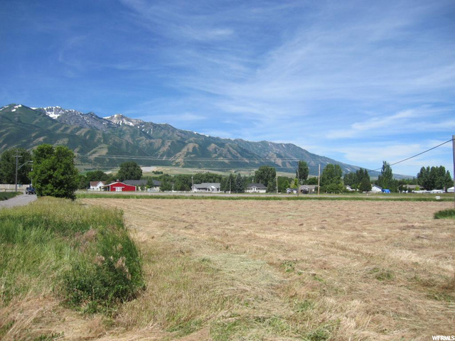 563 E 200 S, Wellsville, UT 84339 — photo 3