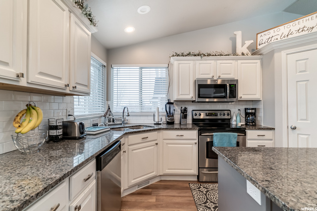 4147 S 2725 W, Roy, UT 84067 — photo 6