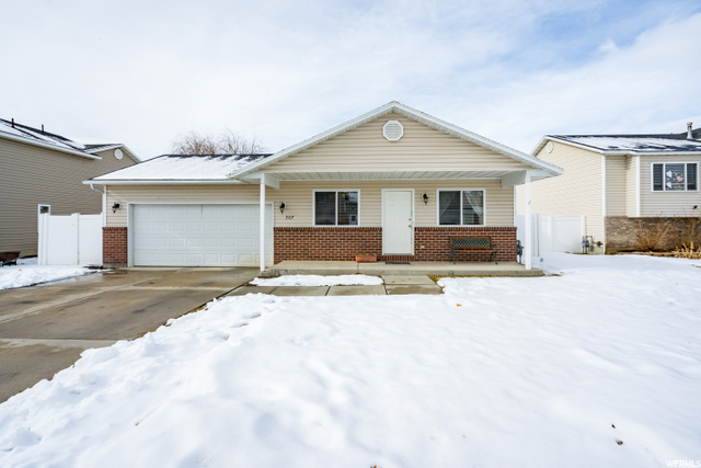 207 S Sunstone Cir W, Logan, UT 84321 — photo 2