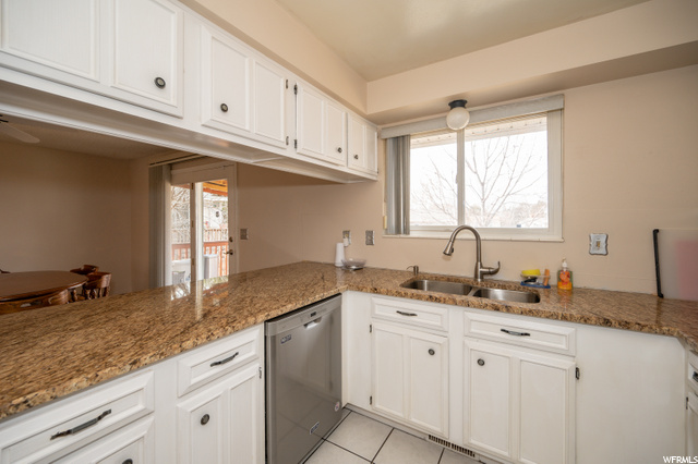 7966 S 1000 E, Sandy, UT 84094 — photo 12