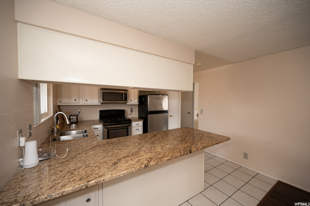 7966 S 1000 E, Sandy, UT 84094 — photo 8