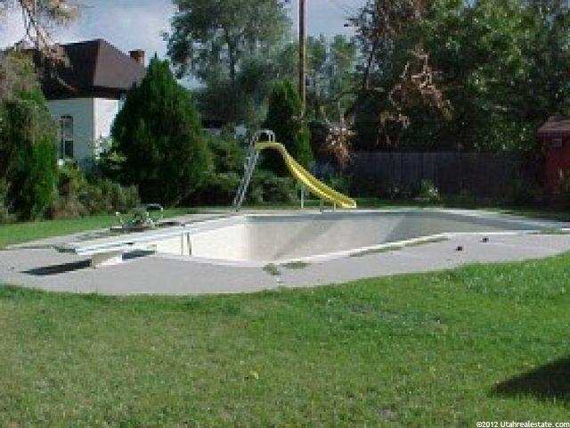 6415 Blaine Dr, Murray, UT 84107 — photo 2