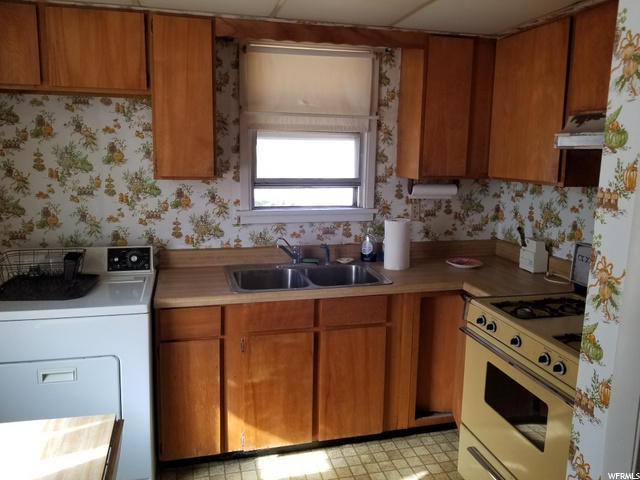 3830 Grandview Dr, Ogden, UT 84403 — photo 6