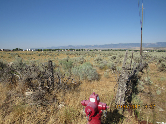 651 N 900 E, Mt Pleasant, UT 84647 — photo 2
