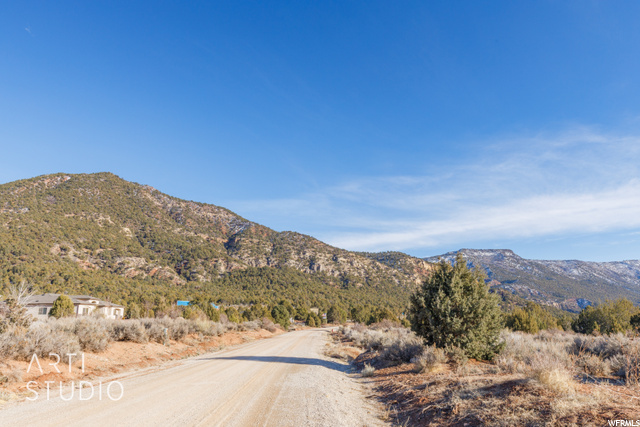 3086 E 2850 S, New Harmony, UT 84757 — photo 3