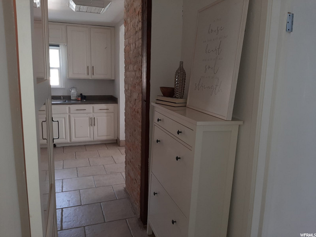 11 E Wilson Ave, Murray, UT 84107 — photo 4