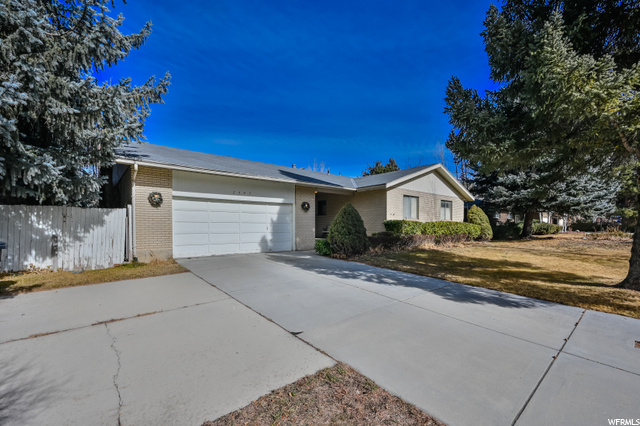 2447 E Robidoux Rd, Sandy, UT 84093 — photo 3