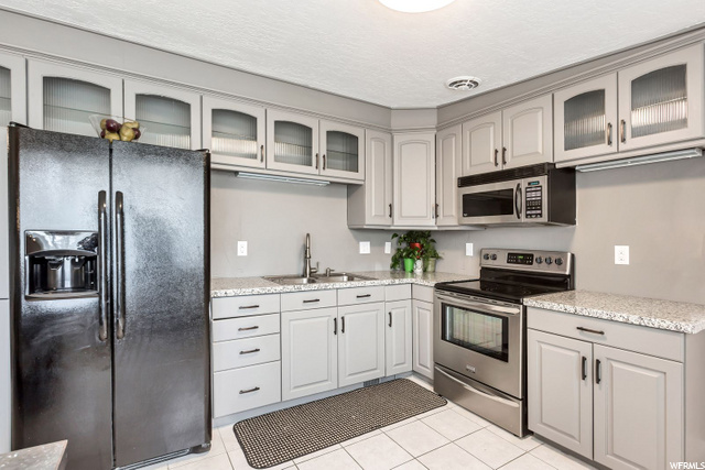456 E 550 S, Bountiful, UT 84010 — photo 2