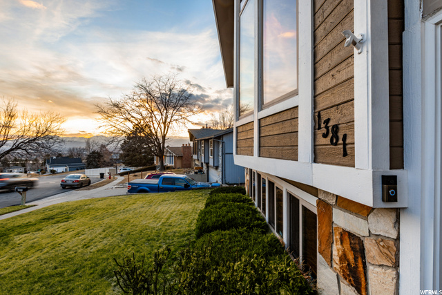 1381 E Ridgemark Dr, Sandy, UT 84092 — photo 5