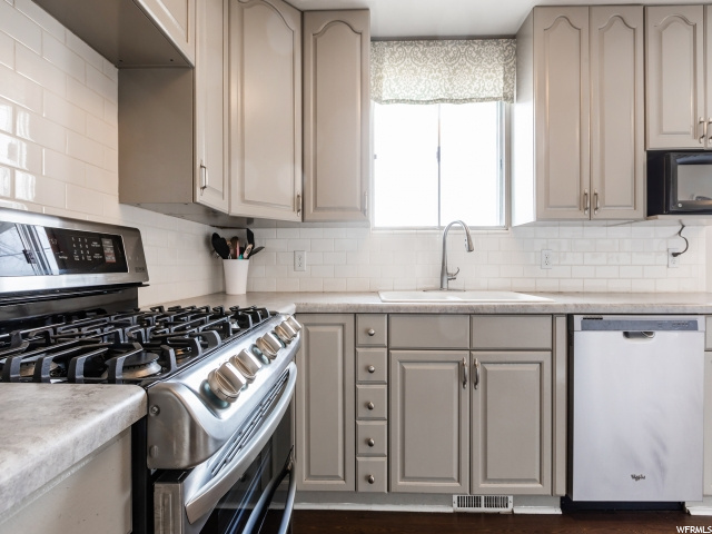 127 E 7460 S, Midvale, UT 84047 — photo 11