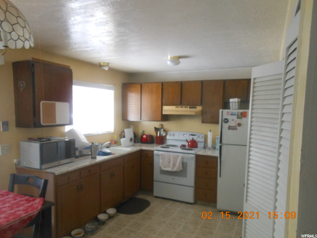 1386 E 8685 S, Sandy, UT 84093 — photo 4