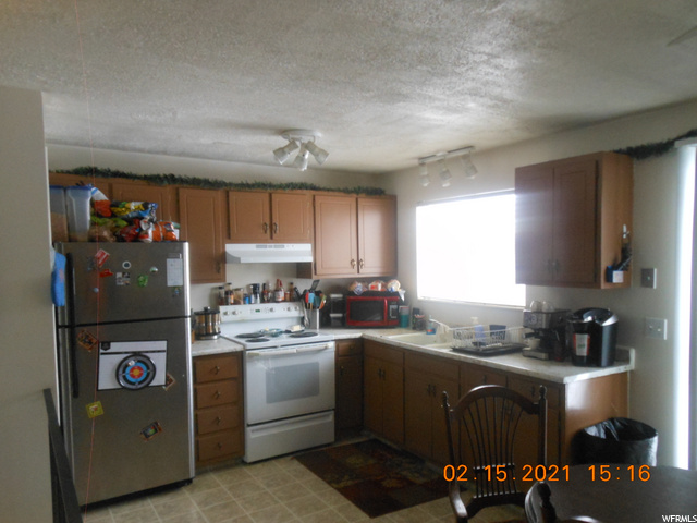 1386 E 8685 S, Sandy, UT 84093 — photo 12