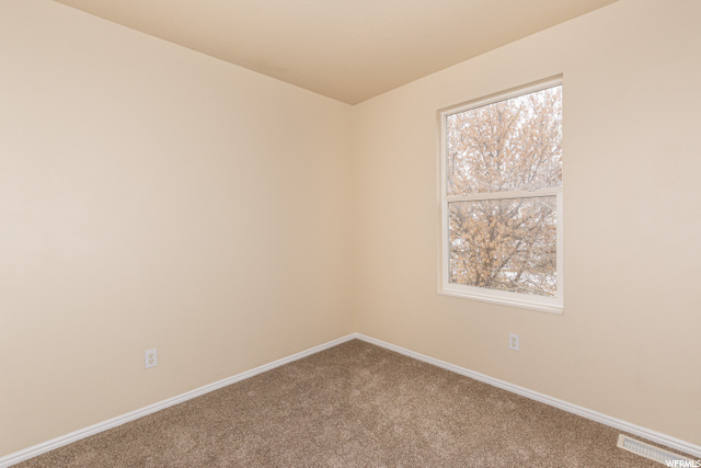 5337 S 2800 W, Roy, UT 84067 — photo 10