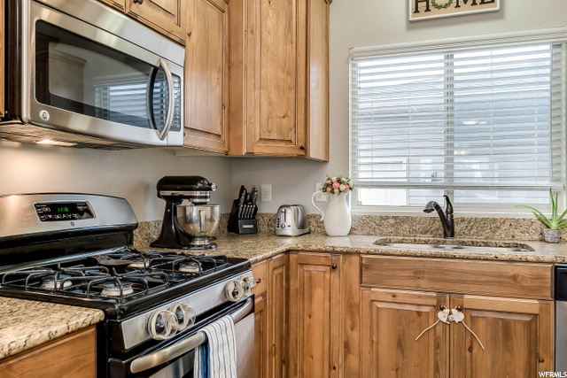 490 E 700 S #518, Clearfield, UT 84015 — photo 10