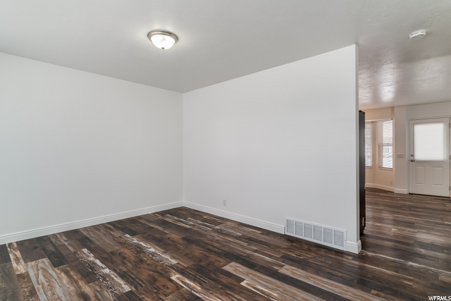 331 E 1100 N, Layton, UT 84041 — photo 2