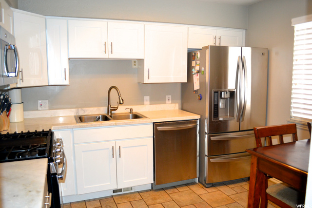 488 E 200 S #B, Clearfield, UT 84015 — photo 7
