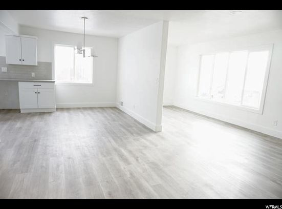 309 S 700 E, Centerville, UT 84014 — photo 7