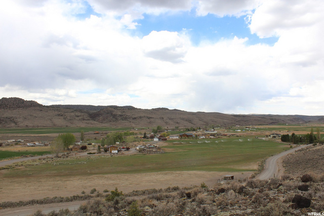200 S Horrocks Ln E, Fremont, UT 84747 — photo 4