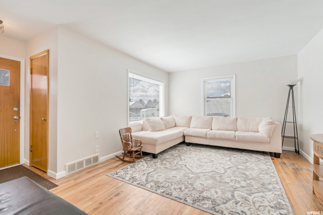 913 E Hill Top Dr, Clearfield, UT 84015 — photo 9