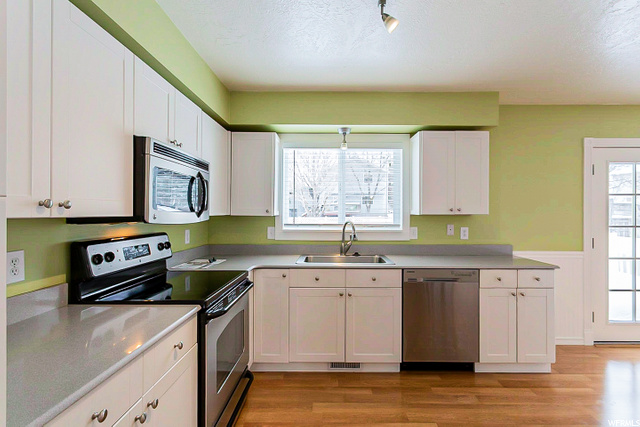 10131 S 2020 E, Sandy, UT 84092 — photo 9