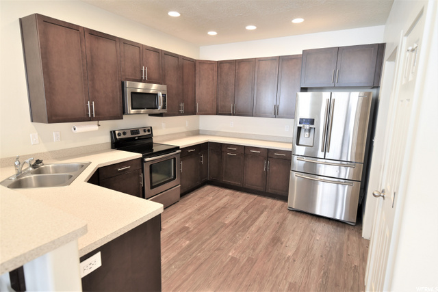 171 W 650 N, Centerville, UT 84014 — photo 4