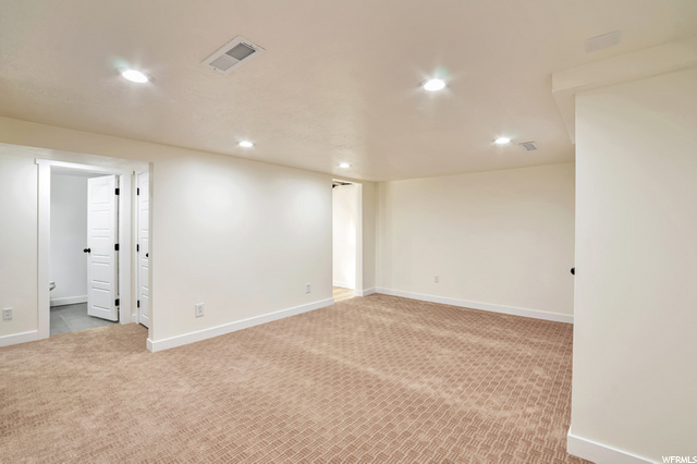 2135 W 3950 S, Roy, UT 84067 — photo 12