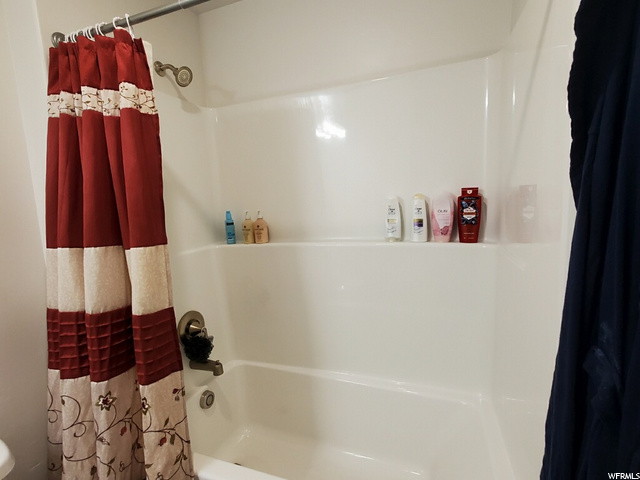 1562 E 460 S, Hyrum, UT 84319 — photo 4