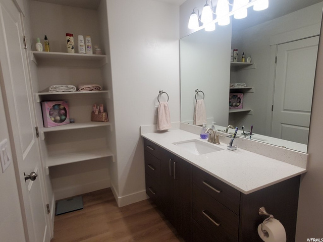 1562 E 460 S, Hyrum, UT 84319 — photo 5
