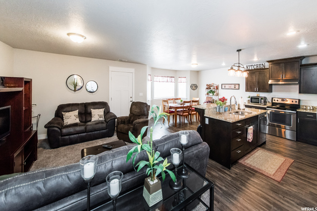288 W 20 N, Hyrum, UT 84319 — photo 3