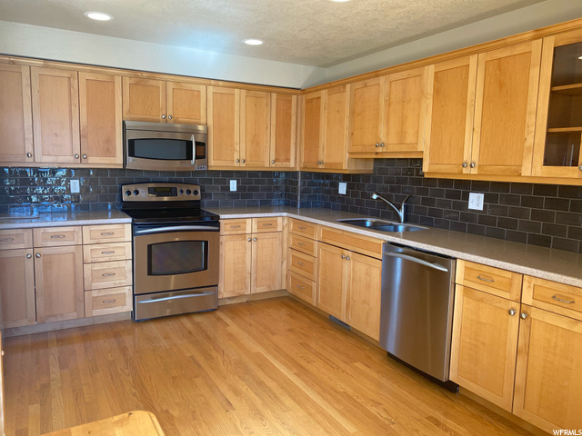 726 E Timbercraft Ln, Midvale, UT 84047 — photo 10