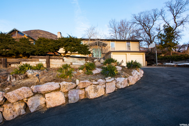 1346 Oakridge Dr, Centerville, UT 84014 — photo 2