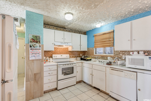 885 E 10600 S, Sandy, UT 84094 — photo 12