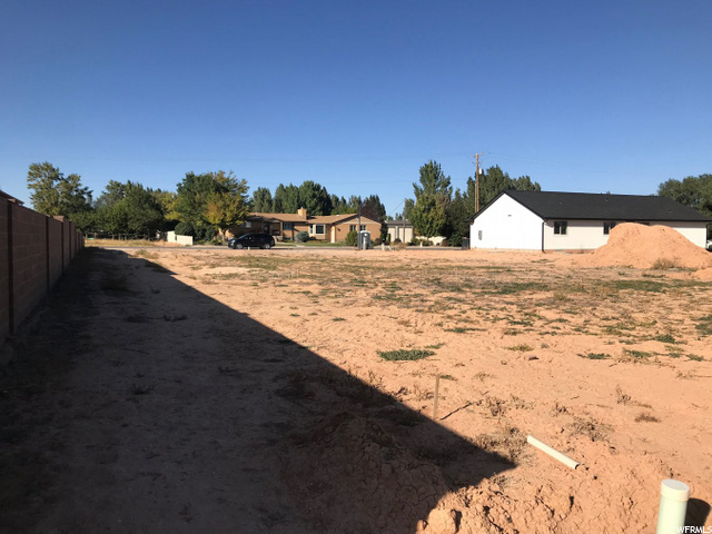 176 E 140 S #3, Aurora, UT 84620 — photo 4