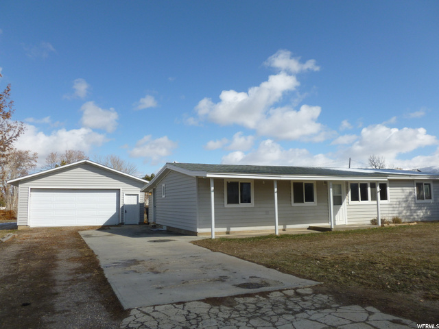 405 E 100 S, Mt Pleasant, UT 84647 — photo 2
