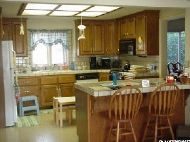 8903 Sutton Way, Sandy, UT 84093 — photo 3