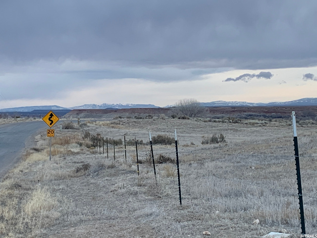 5363 E 4000 S, Randlett, UT 84063 — photo 10