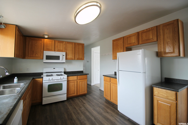 420 N Ann St, Clearfield, UT 84015 — photo 5